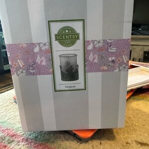 Scentsy Authentic Mojave Warmer